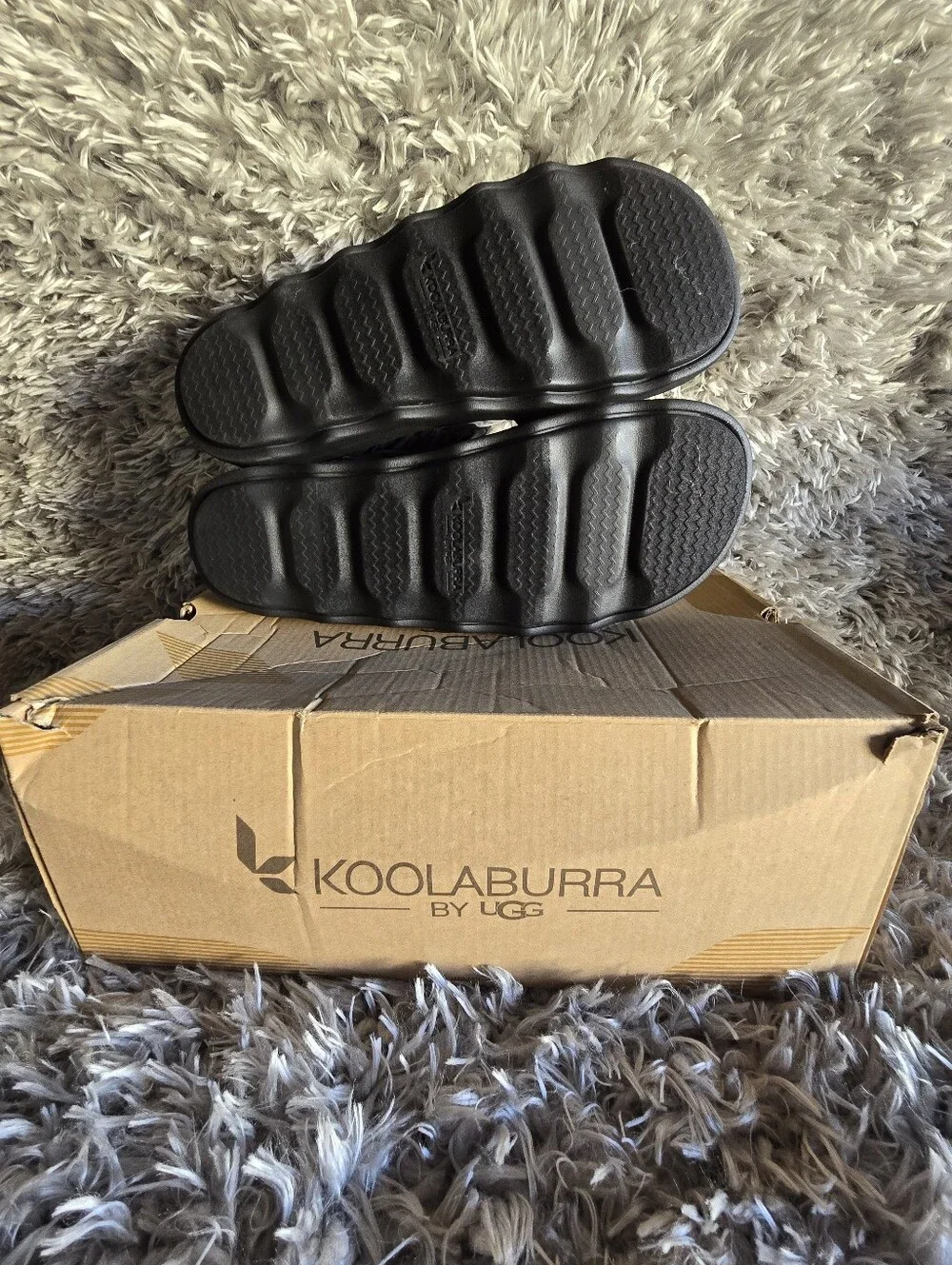 Koolaburra Women's Black W TAYLA Slide Sandals